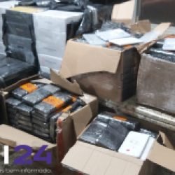 PRF apreende carga de eletrônicos e arma de fogo na BR-277 em São Miguel do Iguaçu