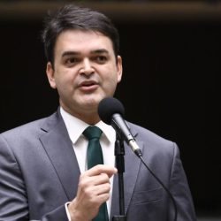 Projeto estabelece regras para visitas de autoridades a presos