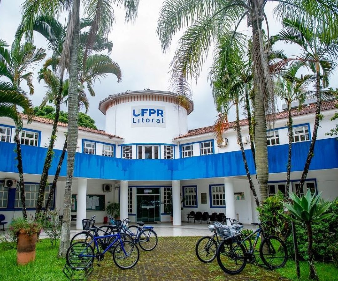 Projeto “Nos ajude a ajudar” lança e-book sobre a importância da extensão universitária no litoral