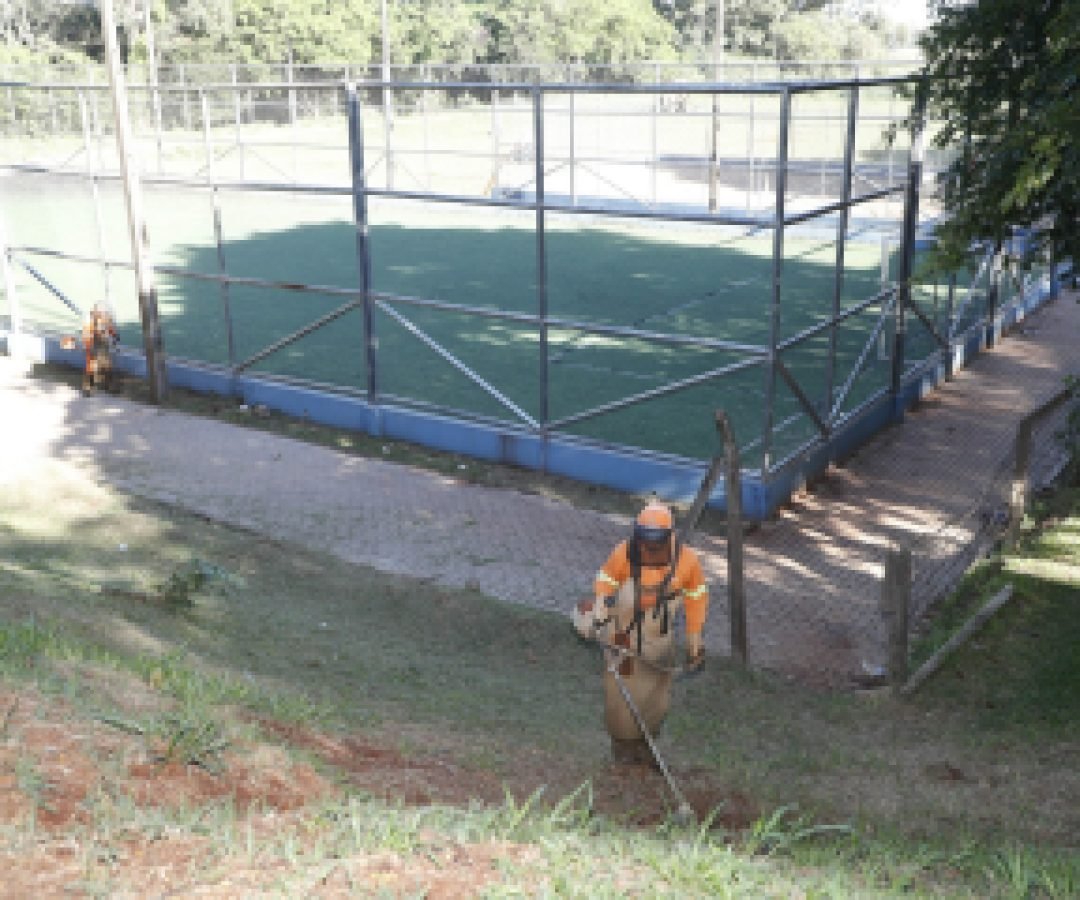Projeto Prefeitura + Perto realiza força-tarefa de serviços gratuitos no Território I em Cascavel