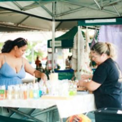 Quer participar da Feira do Teatro? Tem vagas para novos feirantes