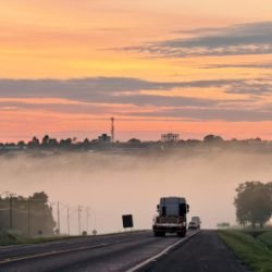 Quinta-feira será de calor e chance de pancadas de chuva em Cascavel