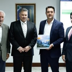 Ratinho Junior recebe Encarregado de Negócios no Brasil dos Estados Unidos