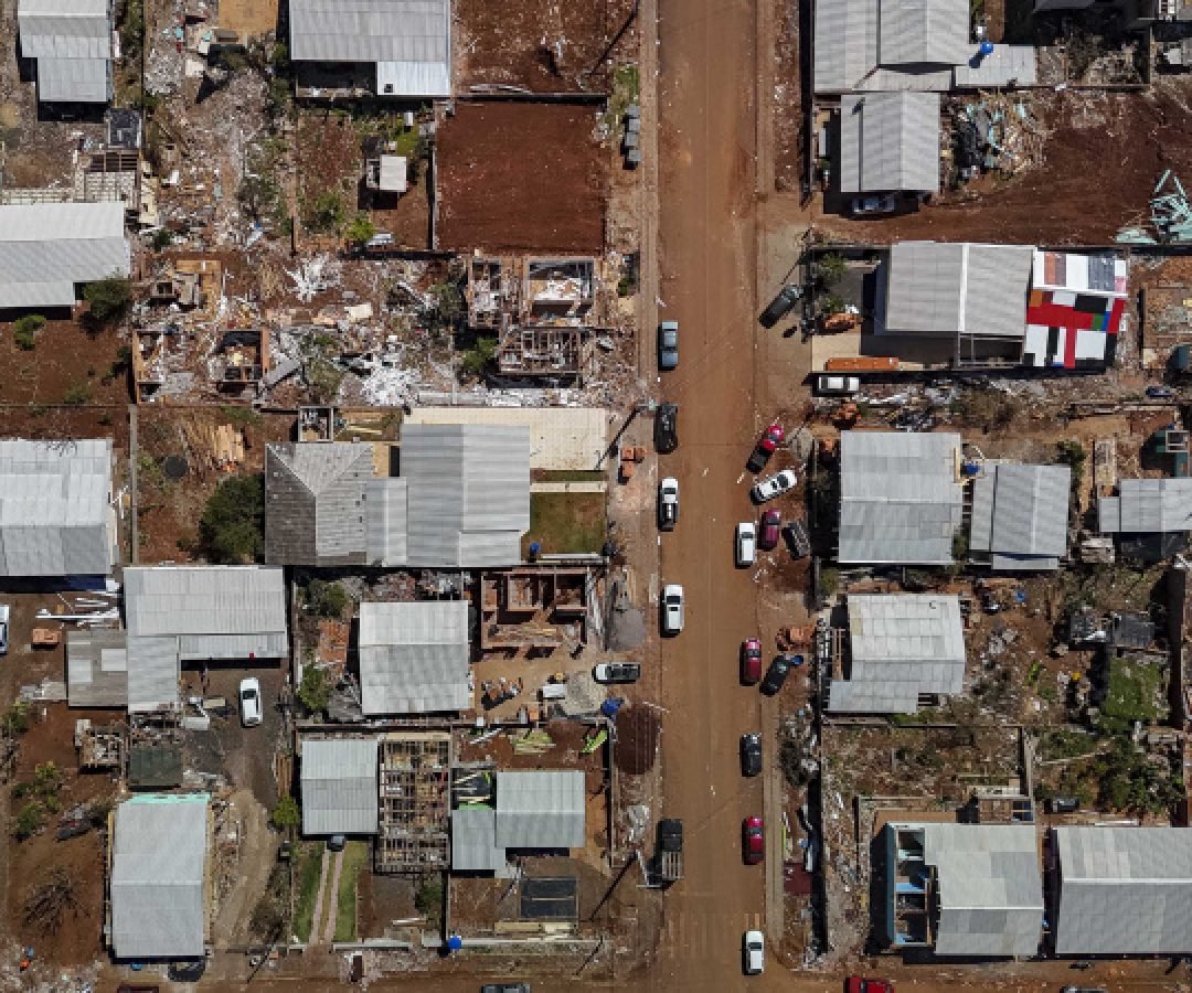 Cobertura das casas danificadas deve ser concluída neste fim de semana em Rio Bonito do Iguaçu