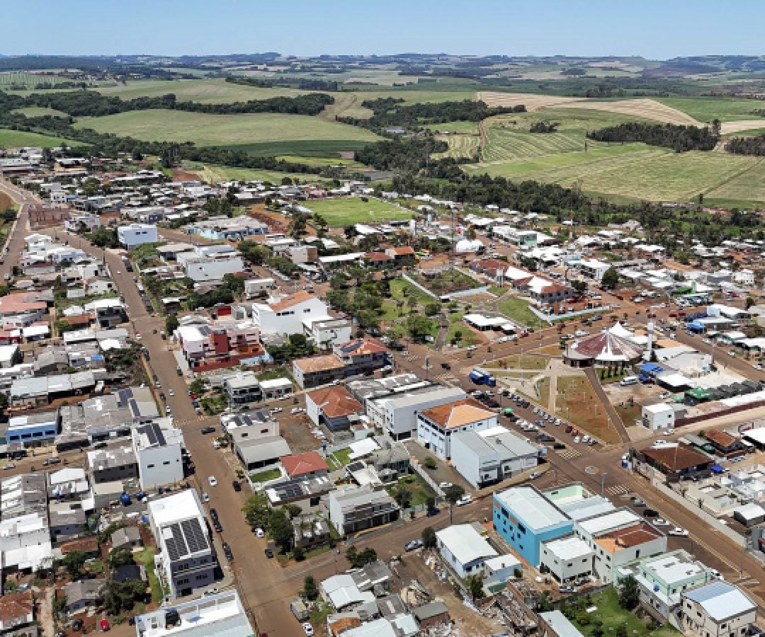 Governador sanciona lei para repasses do Fecap a empresas de Rio Bonito do Iguaçu afetadas por tornado