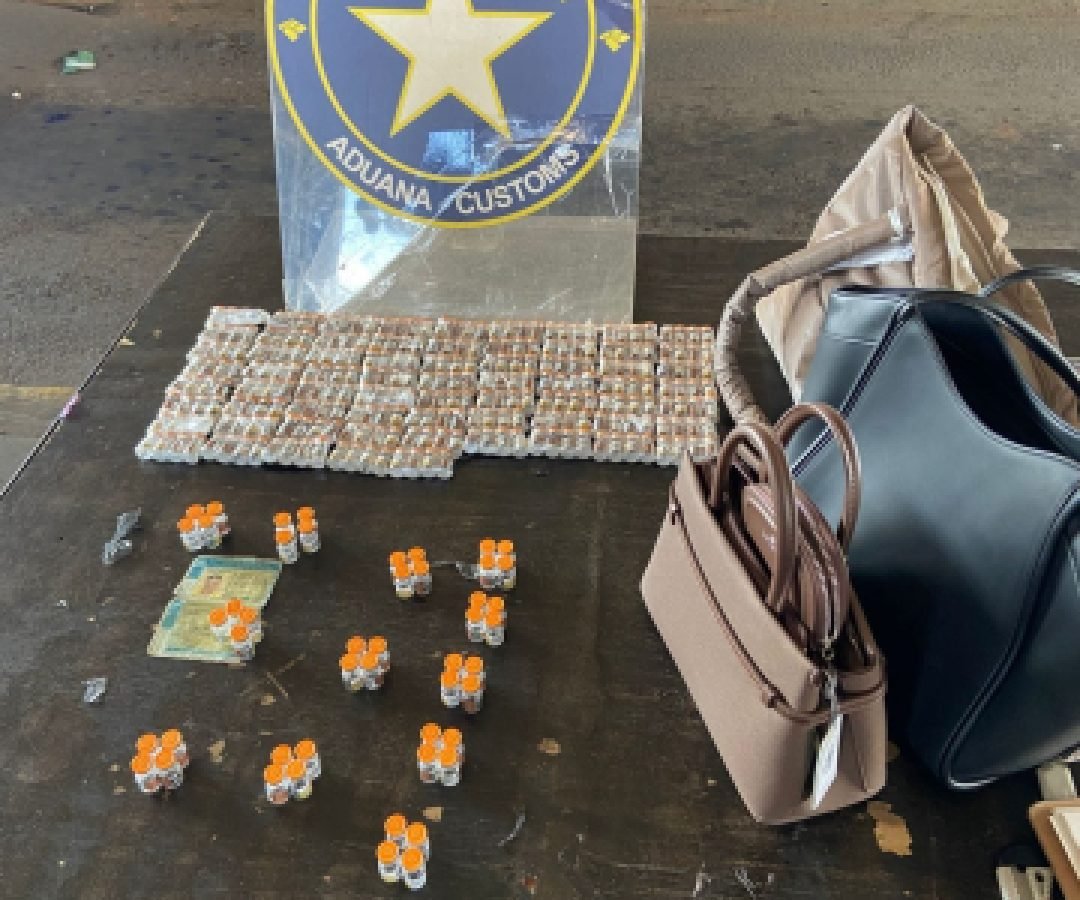 Receita Federal apreende 310 ampolas de medicamento emagrecedor na Ponte da Amizade