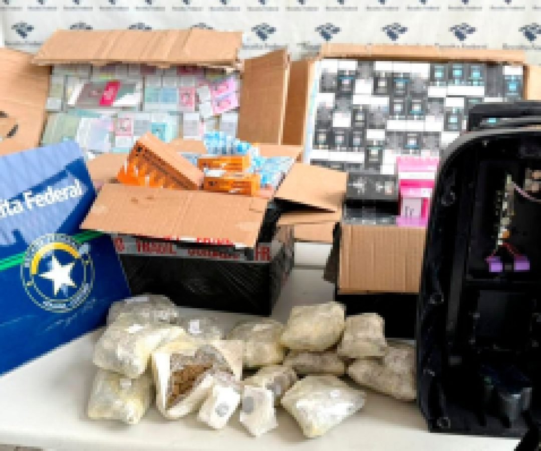 Receita Federal apreende drogas, cigarros eletrônicos e mercadorias estrangeiras em Cascavel