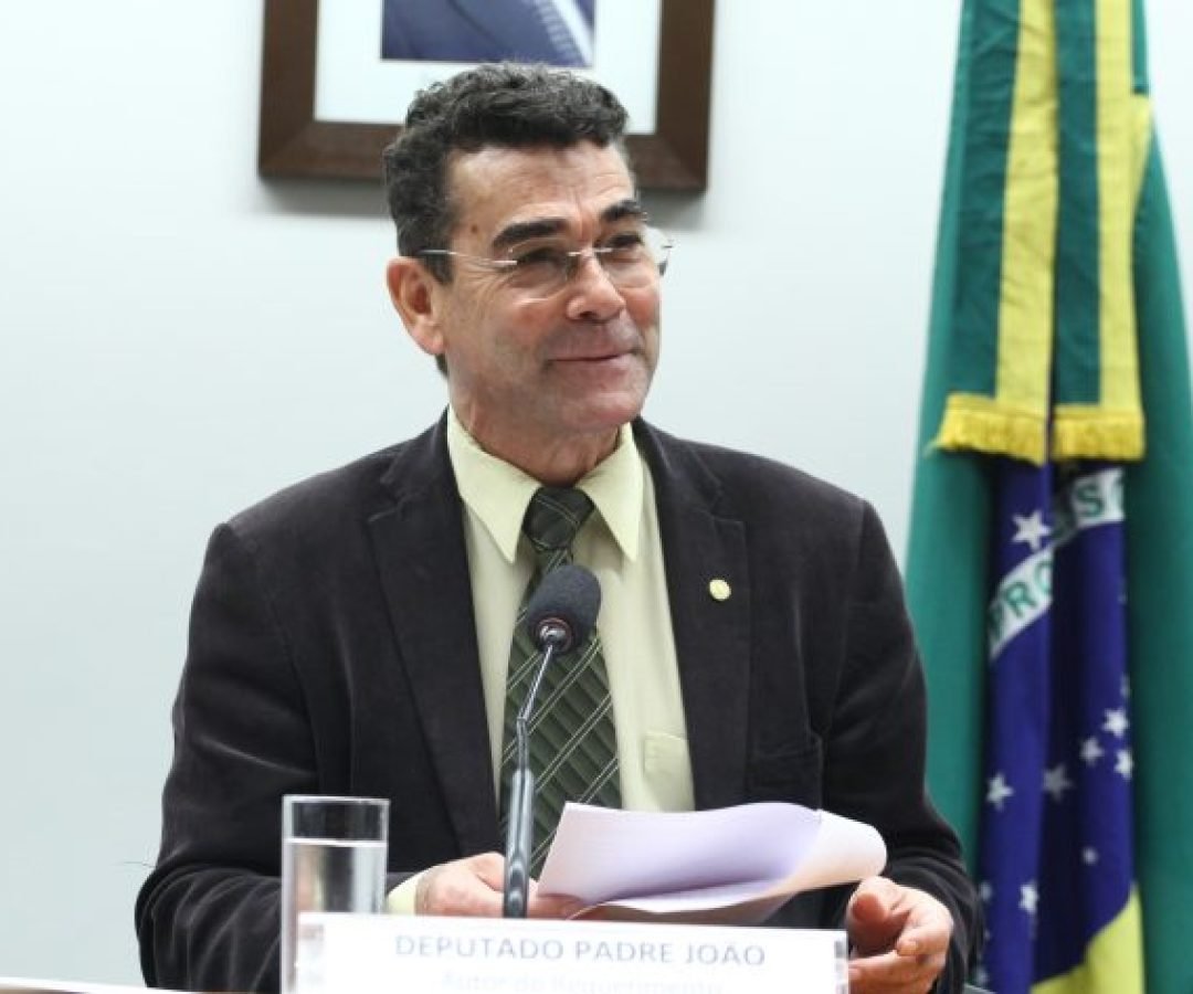 Representantes de movimentos populares pedem aprovação de regras sobre autogestão habitacional