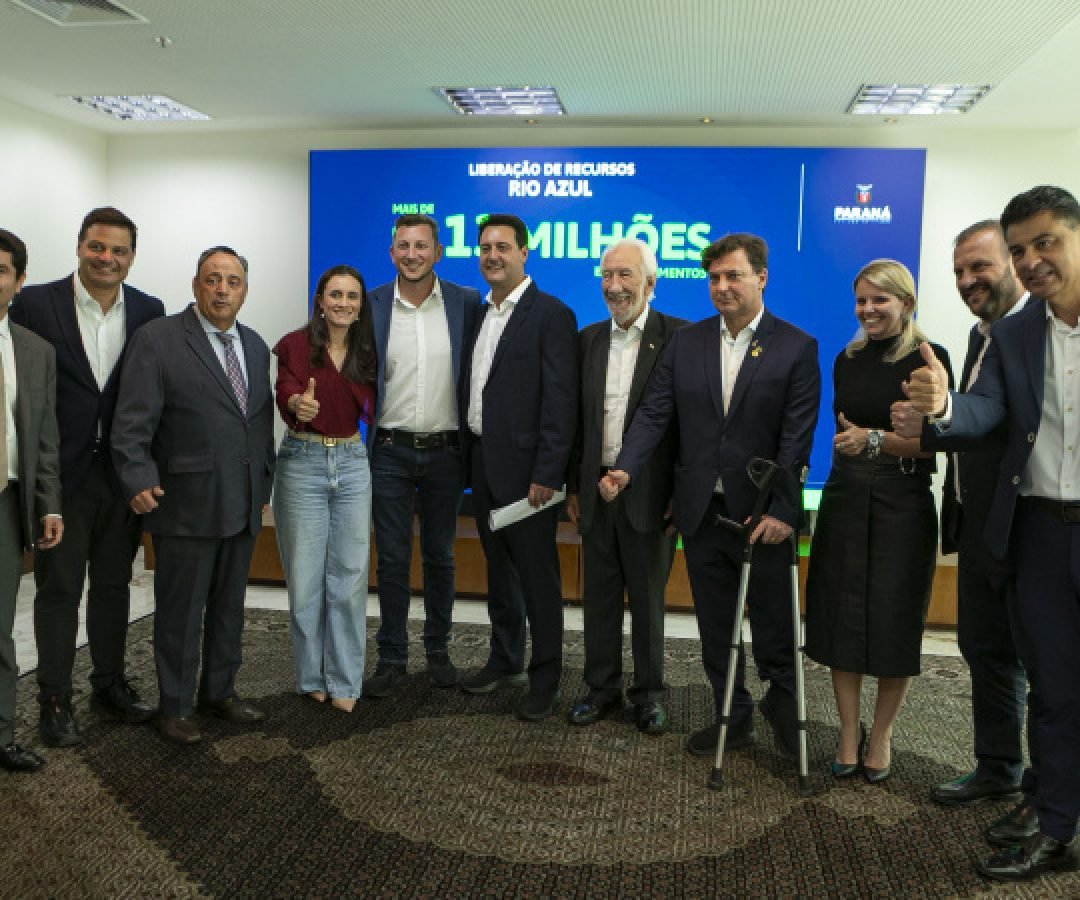 Ratinho Junior libera R$ 324 milhões para obras em nove municípios paranaenses
