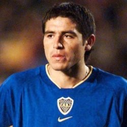 riquelme-boca-juniors-bayern-mundial-2001-e1750428299945.jpg