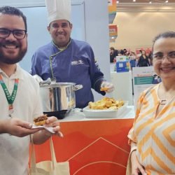 Paraná mostra diversidade e gastronomia típica no Salão Nacional do Turismo, no Ceará