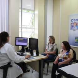 Com suporte à distância e inovação, Estado moderniza a saúde nos 399 municípios