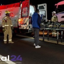Seis pessoas ficam feridas após colisão entre carros na BR-277, em Santa Tereza do Oeste