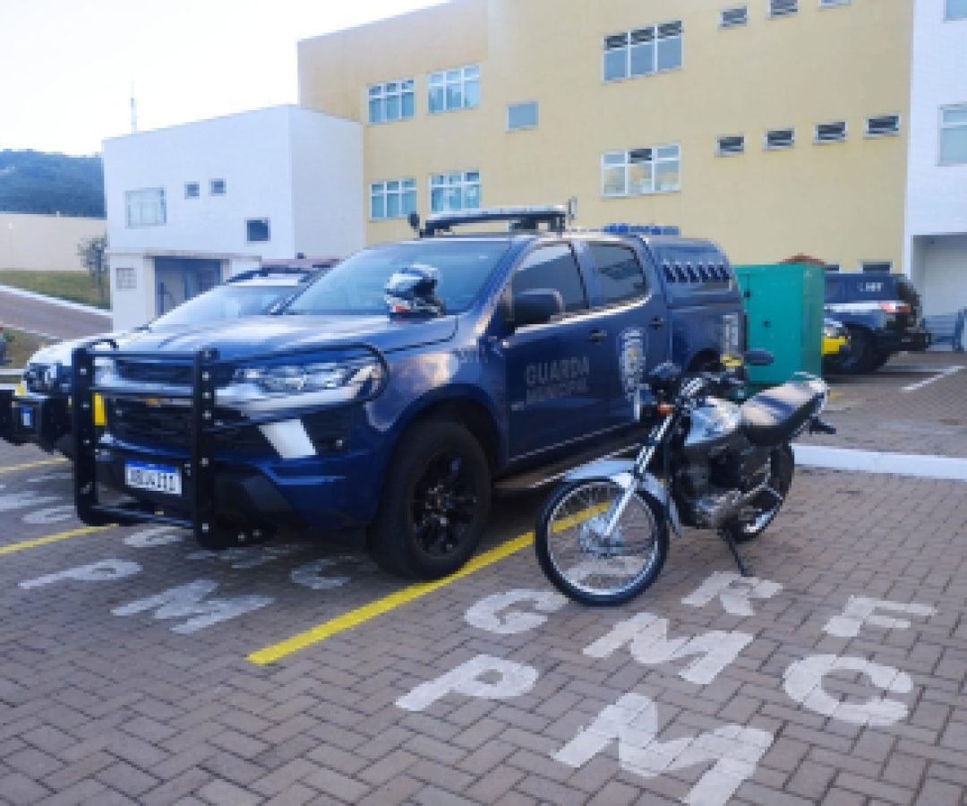 Sem CNH, jovem é detido pela GM no Santo Onofre