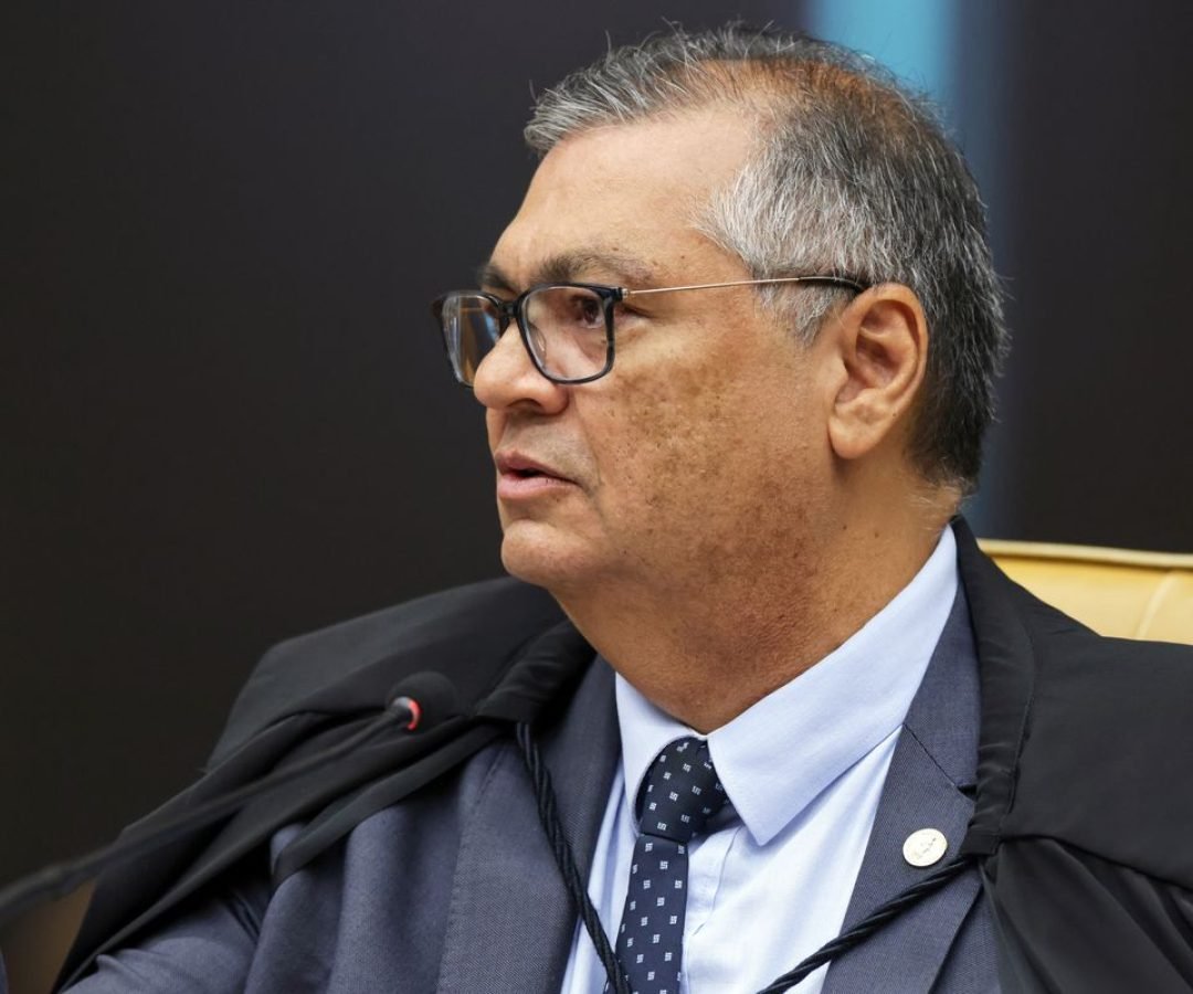 Dino afirma que STF não legitima "vale-tudo com corpos estendidos"