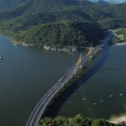 Ponte de Guaratuba já está 100% pavimentada e começa a ganhar iluminação final