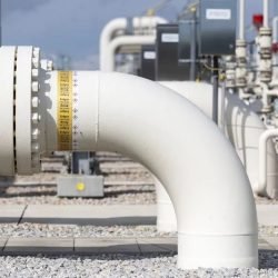 tagreuters.com2025binary_LYNXNPEL510UM-BASEIMAGE.jpg
