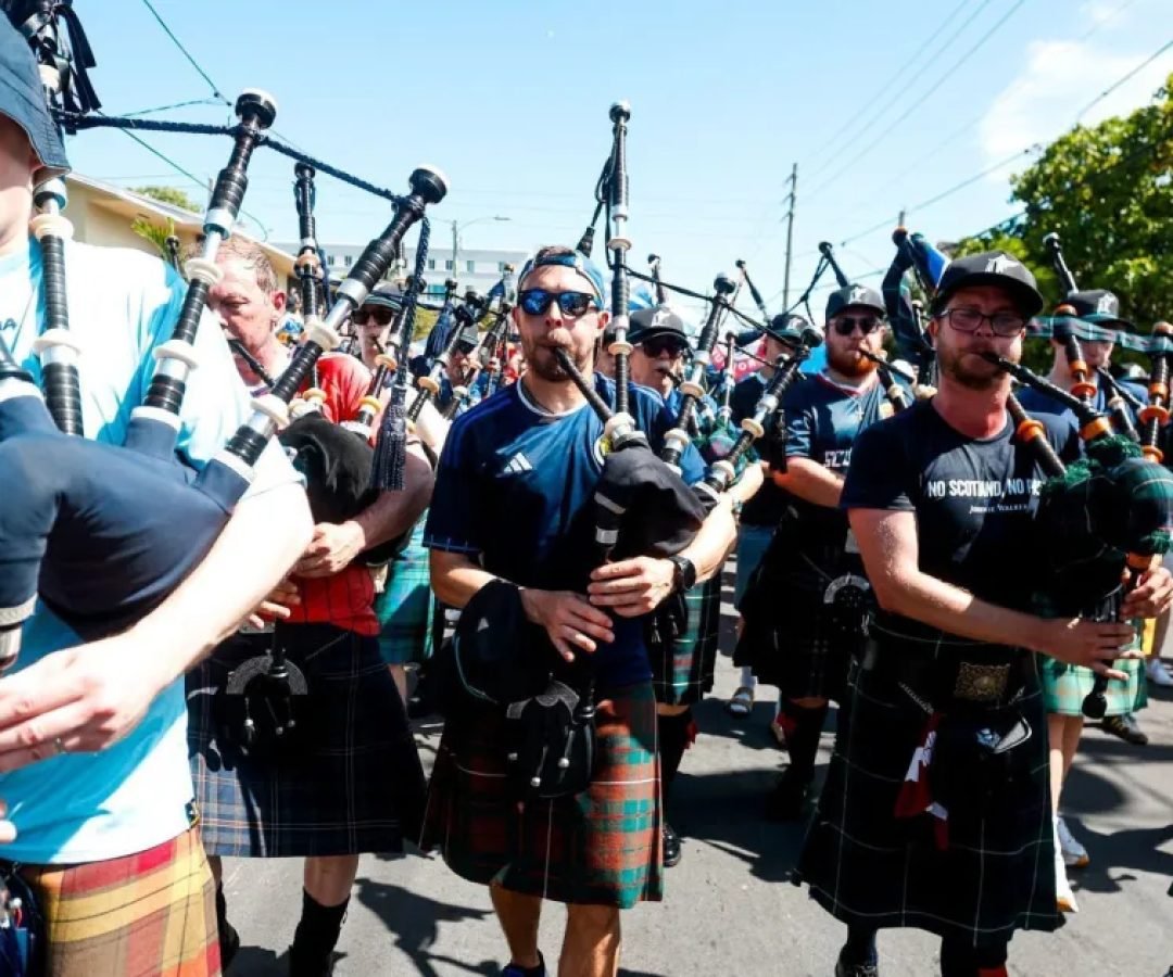 tartan-army-torcida-escocia-miami-e1782172196489.jpeg