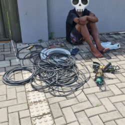 Homem é preso por furtar fios no Lago Municipal