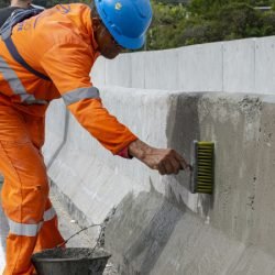 Operários da Ponte de Guaratuba festejam entrega da estrutura no Dia do Trabalhador