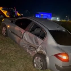 Três ficam feridos em acidente na PRc-467