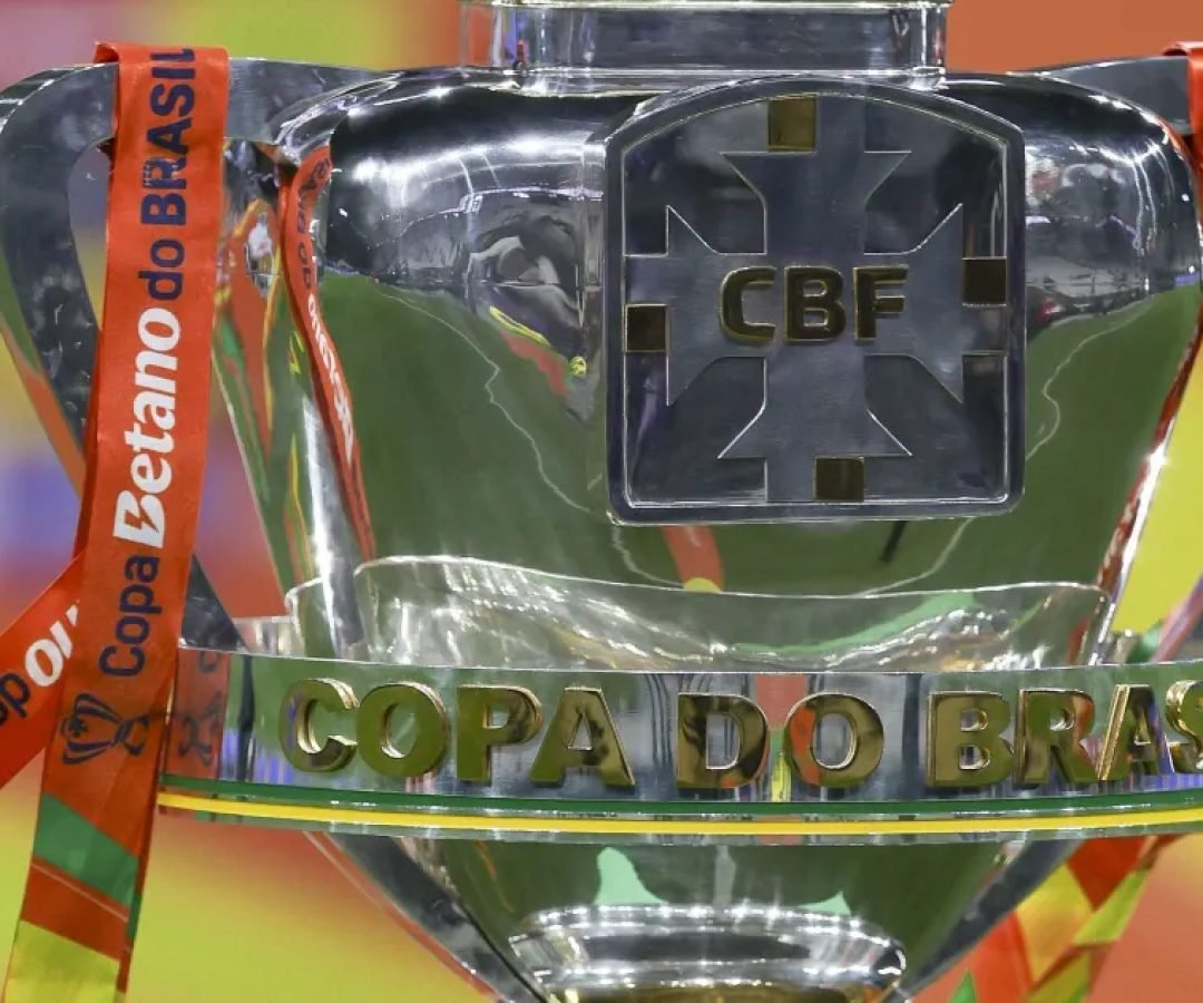 trofeu-copa-do-brasil-2025-e1766016110628.jpg