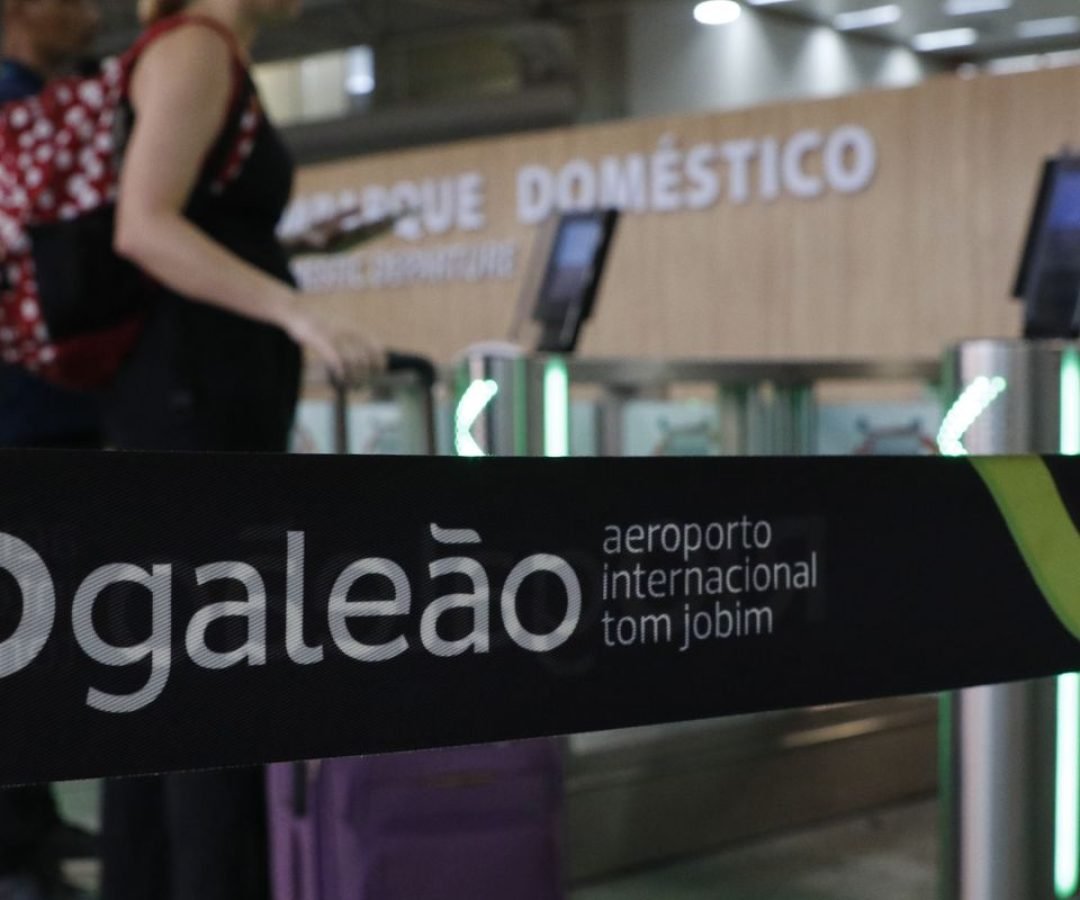 Ventania que atingiu SP provocou cancelamento de voos no Rio