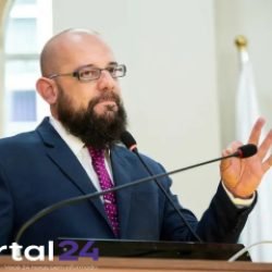 Vereador de Curitiba vota contra a própria emenda após descobrir apoio do PT