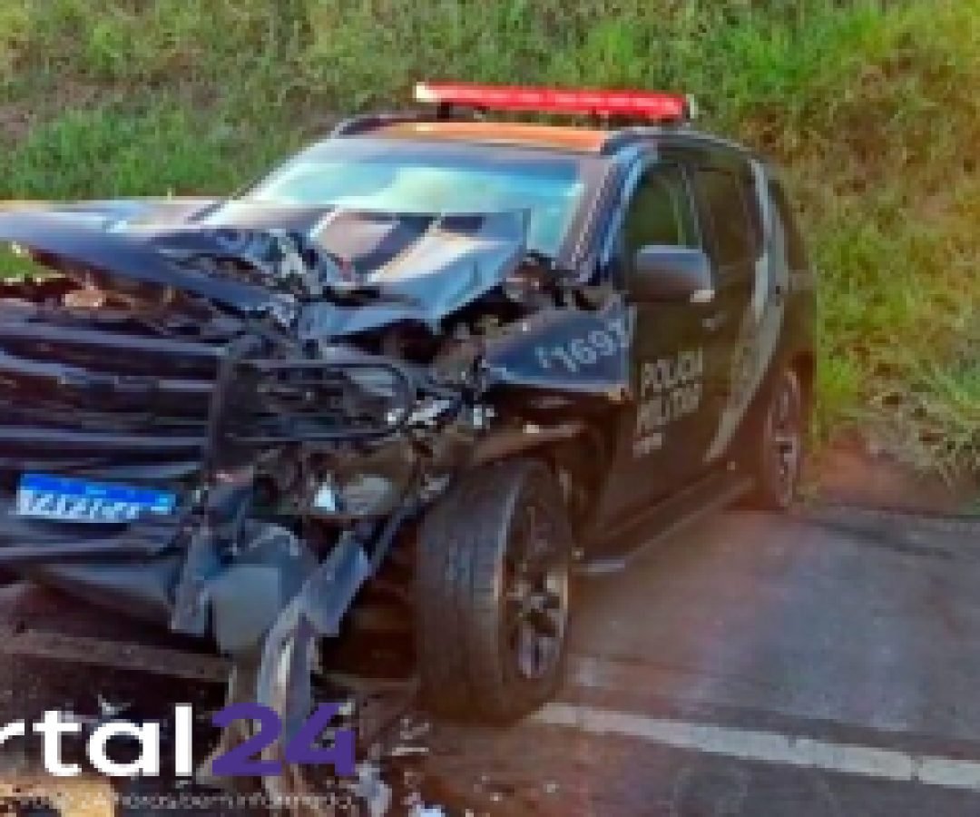 Viatura da Rotam fica destruída após acidente na PR-317, no Paraná
