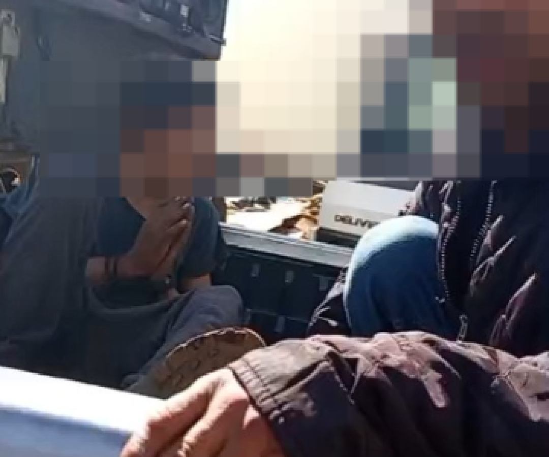 Vídeo mostra momento em que dupla é contida por moradores após furto em Cascavel