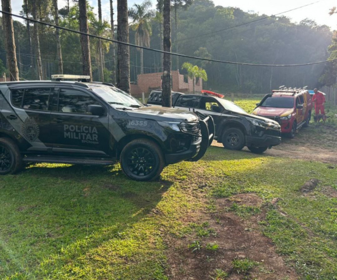 PCPR e PMPR cumprem mandados contra grupo acusado de matar policial na RMC
