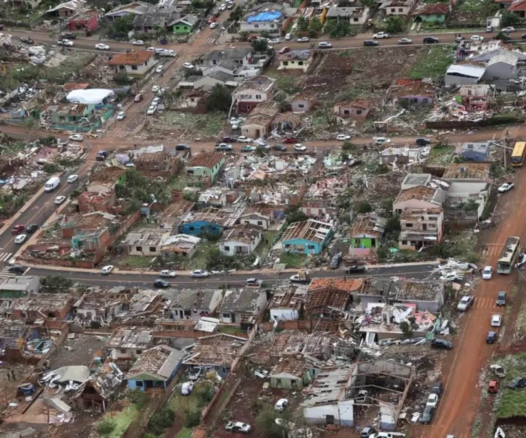 Após tornado, Enem é suspenso em Rio Bonito do Iguaçu, no Paraná