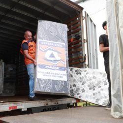 Com mais de mil desalojados e desabrigados, governo e municípios preparam abrigos