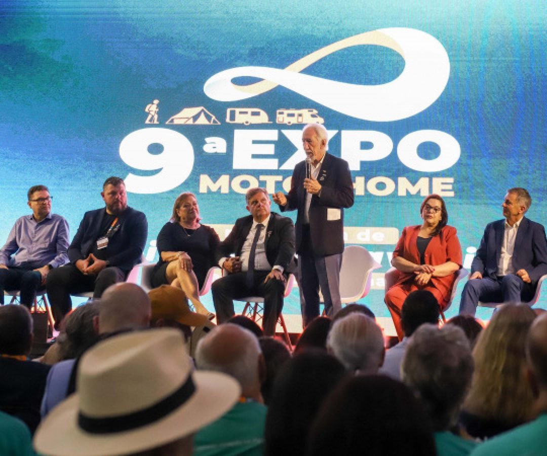 Abertura da 9° Expo Motorhome atrai visitantes e turistas sobre rodas ao Paraná