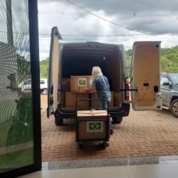 Estado coordena entrega de uma tonelada de medicamentos e insumos a Rio Bonito do Iguaçu