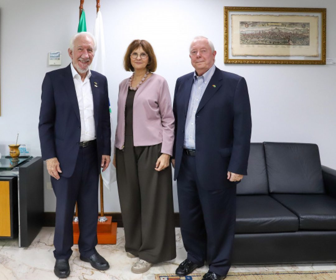 Em busca de parcerias, Paraná recebe visita da embaixadora da Alemanha no Brasil