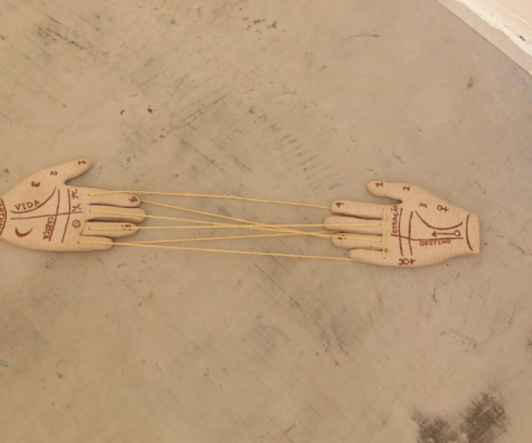 Exposição de cerâmica artística encerra temporada de mostras da Academia Alfredo Andersen