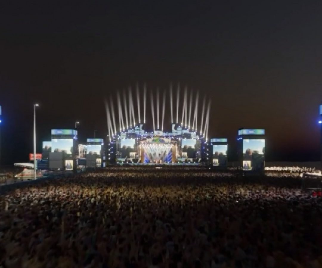 Maiores e com mais tecnologia: montagem dos palcos do Verão Maior começa nesta semana