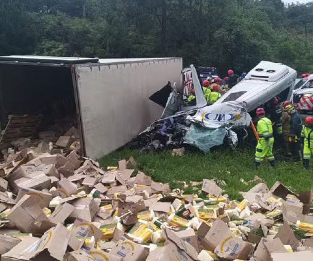 Investigação integrada prende três por roubo de caminhão que causou seis mortes em Campina Grande do Sul