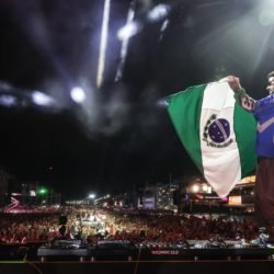 Drones, luzes e recorde de público: show de Alok leva 338 mil pessoas ao Verão Maior