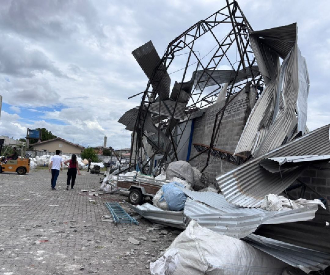 Simepar classifica tornado que atingiu São José dos Pinhais na categoria F2 da Escala Fujita