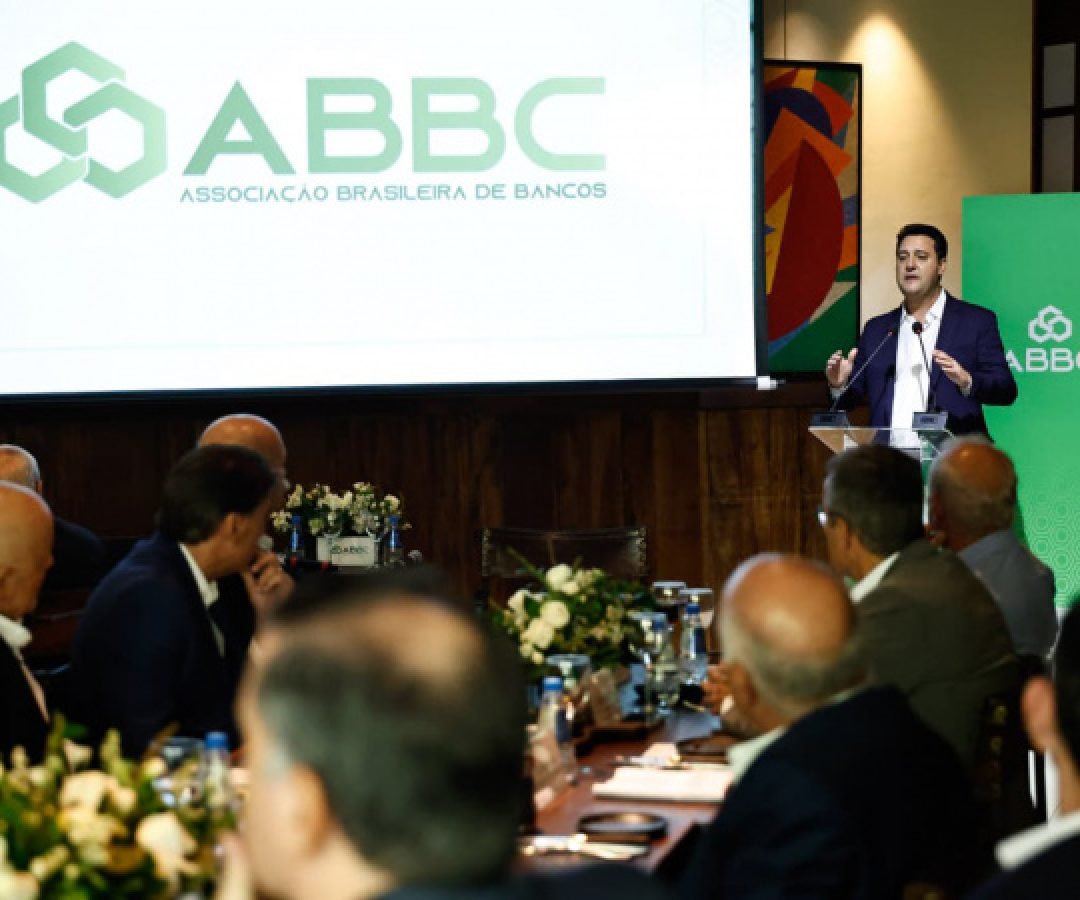 Ratinho Junior apresenta Paraná a empresários em evento da Associação Brasileira de Bancos