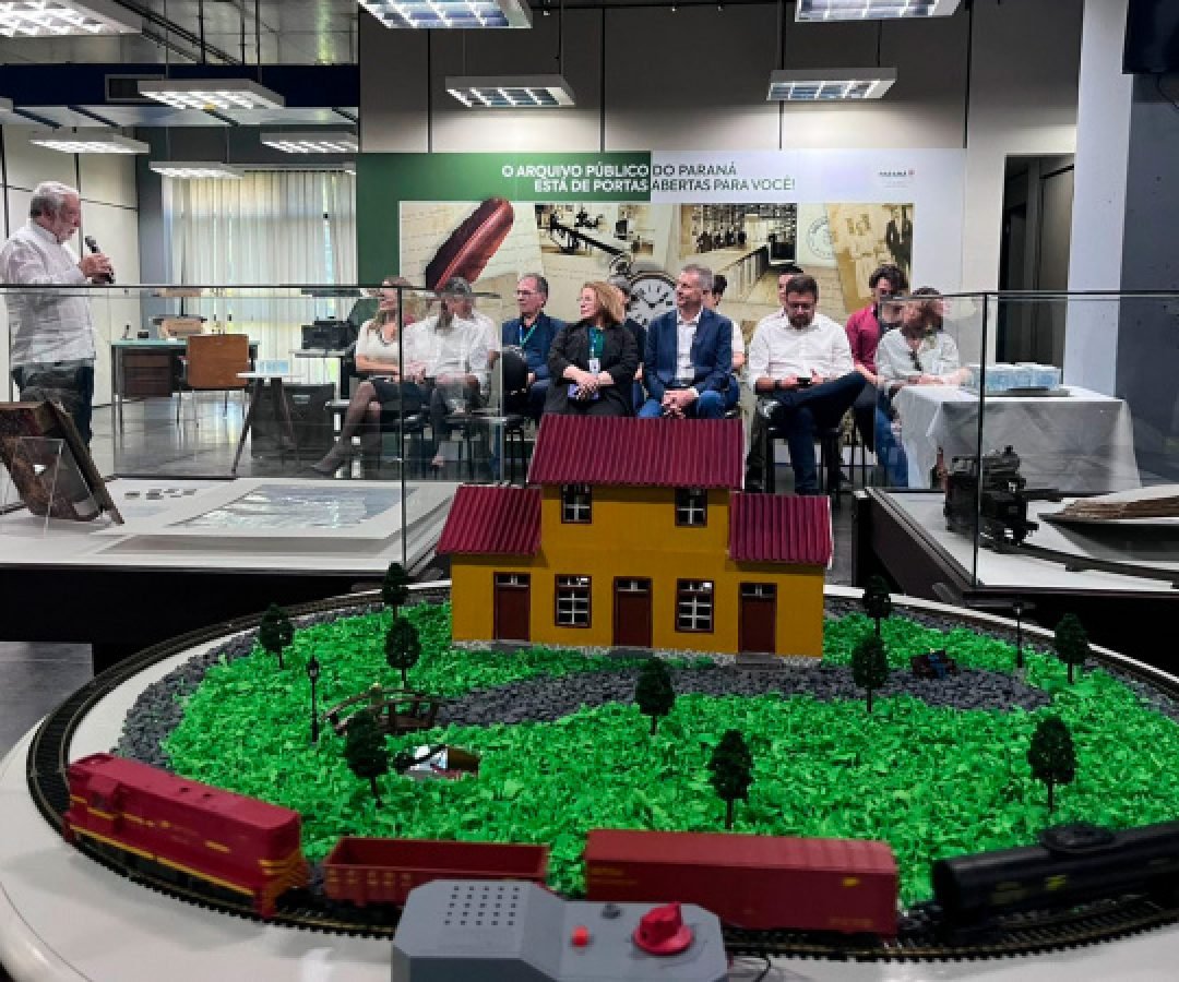 Ferrovias do Paraná são tema da primeira exposição do Arquivo Público em 2026