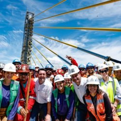 Pontes em Guaratuba e Foz do Iguaçu marcam a integração do Paraná de Leste a Oeste
