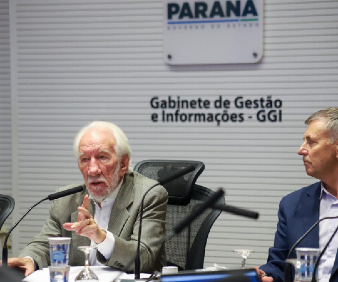 Governo discute construção dos Planos de Desenvolvimento Regional do Paraná