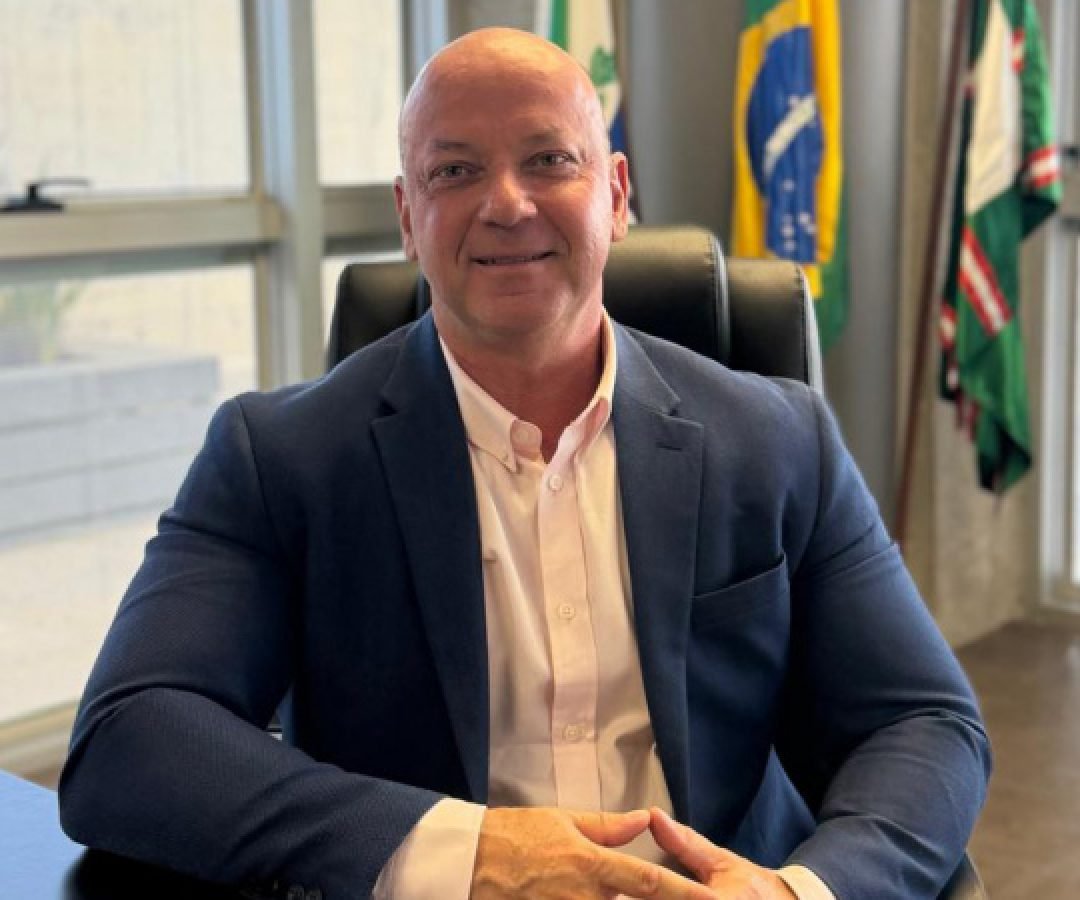 Ratinho Junior nomeia Francisco Zanicotti como procurador-geral de Justiça para novo biênio uma hora após a eleição