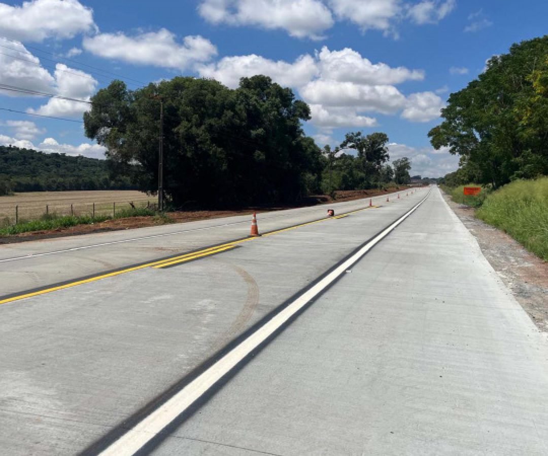 Restauração da PR-151 entre Ponta Grossa e Palmeira tem os primeiros quilômetros prontos