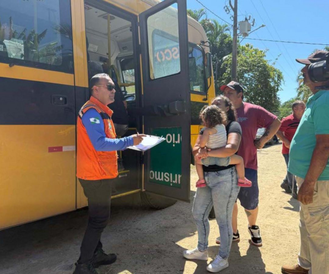 Simulação em Morretes treina equipes e população para situações de desastre