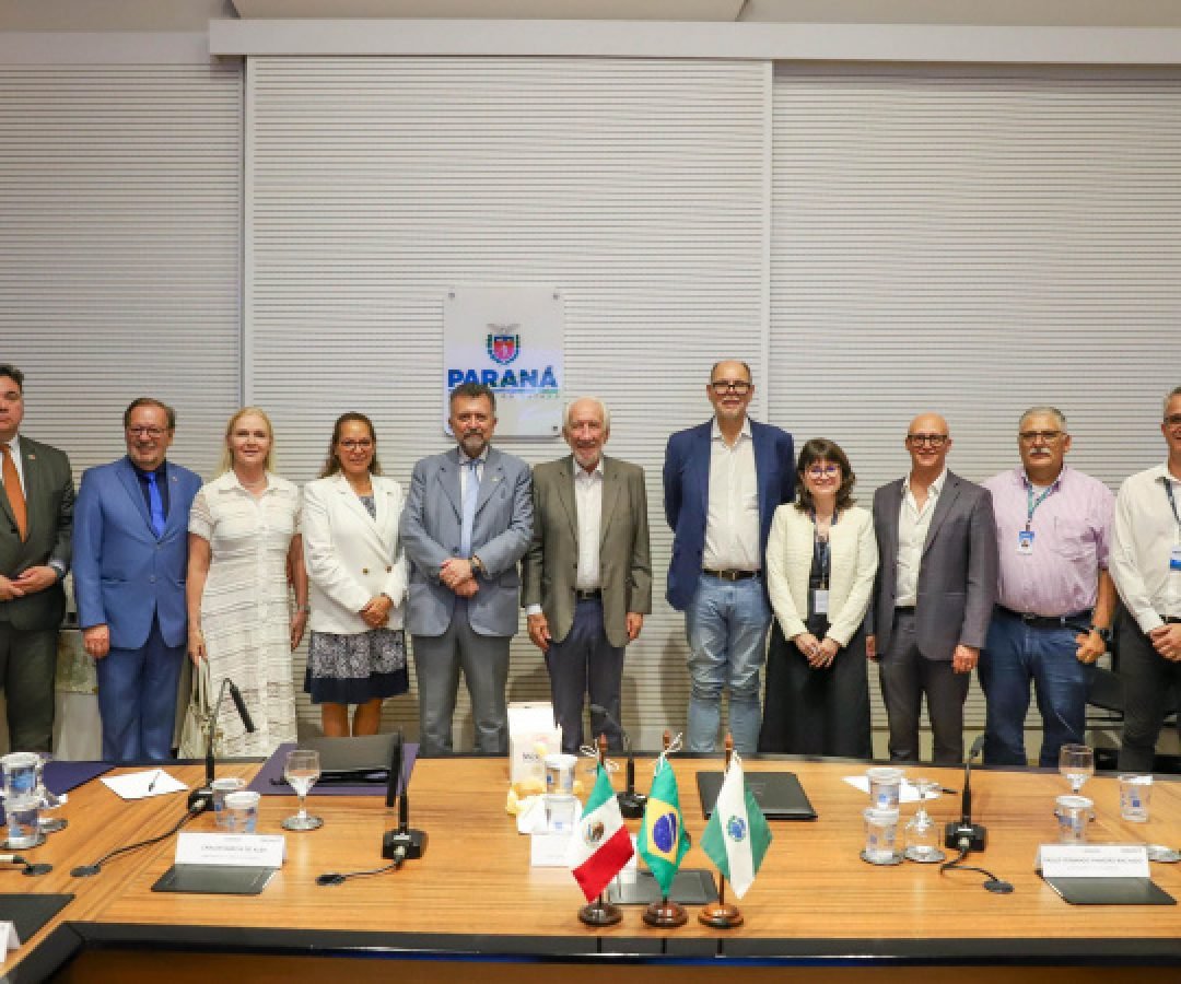 Piana debate com embaixador do México ampliação de parcerias bilaterais