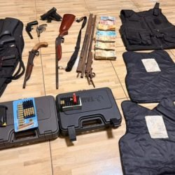 PMPR apreende seis armas e R$ 46 mil em residência no Vale do Ivaí